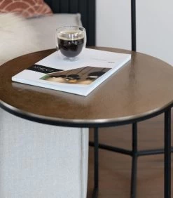 Thor (set Van 2) - Bijzettafel - Antique Bras -Meubilair Verkoop 5b36088b154546f8b6a514a3157b17d1