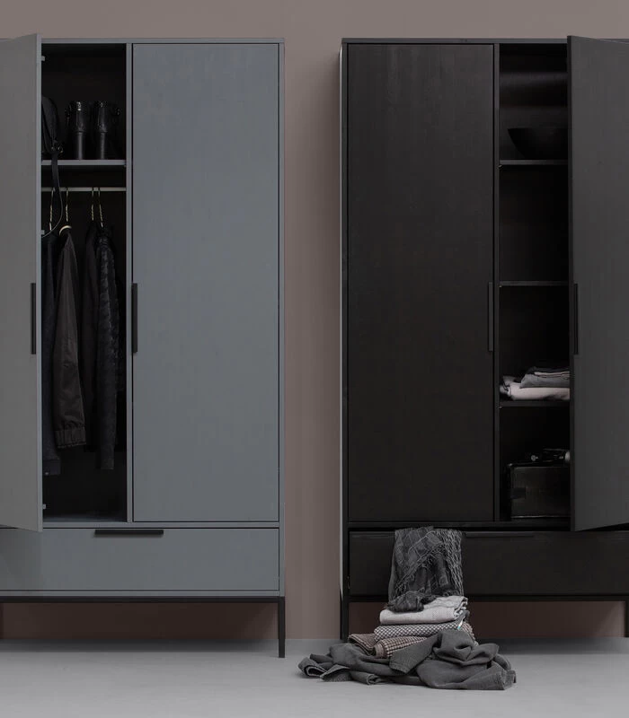 WOOOD Adam Kast 2-deurs - Grenen - Staal Grijs - 200x100x53 4 WOOOD Adam Kast 2-deurs - Grenen - Staal Grijs - 200x100x53 - Afbeelding 2