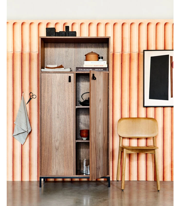 VTwonen Bookazine Boekenkast - Noten - Bruin - 173x81x35 4 VTwonen Bookazine Boekenkast - Noten - Bruin - 173x81x35 - Afbeelding 2